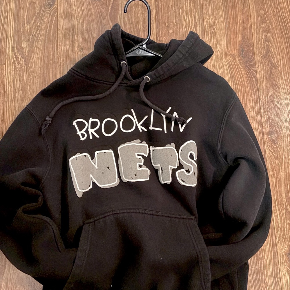 Hoodie Brooklin nets 
Basketball